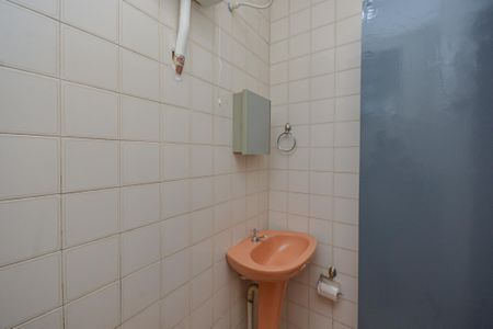 Banheiro Social de casa para alugar com 1 quarto, 40m² em Jardim Ubirajara (zona Sul), São Paulo