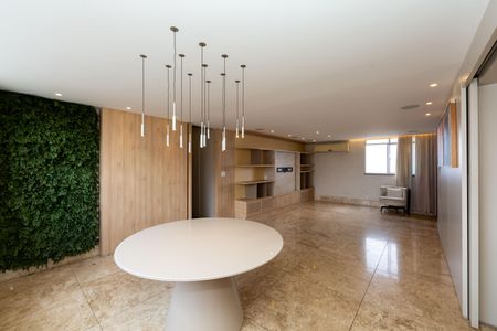 SALA de apartamento para alugar com 5 quartos, 293m² em Buritis, Belo Horizonte