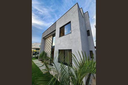 Casa à venda com 220m², 3 quartos e 4 vagasFachada