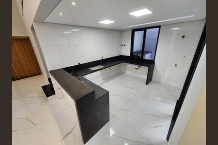 Casa à venda com 220m², 3 quartos e 4 vagasCozinha