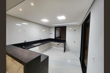 Casa à venda com 220m², 3 quartos e 4 vagasCozinha
