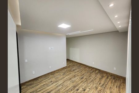 Casa à venda com 220m², 3 quartos e 4 vagasSuíte 1