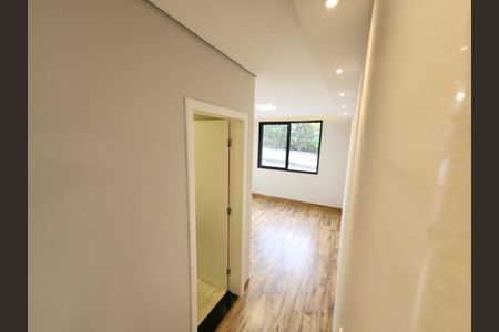 Casa à venda com 220m², 3 quartos e 4 vagasSuíte 2