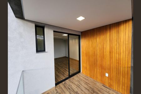 Varanda da suíte 1 de casa à venda com 3 quartos, 220m² em Jardim Imperial, Lagoa Santa