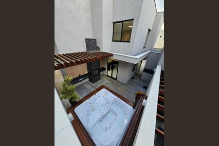 Casa à venda com 220m², 3 quartos e 4 vagasEspaço Gourmet