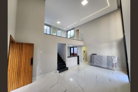 Casa à venda com 220m², 3 quartos e 4 vagasSala