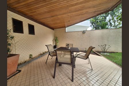 Apartamento à venda com 77m², 2 quartos e 1 vaga Apartamento à venda com 77m², 2 quartos e 1 vagaÁrea comum