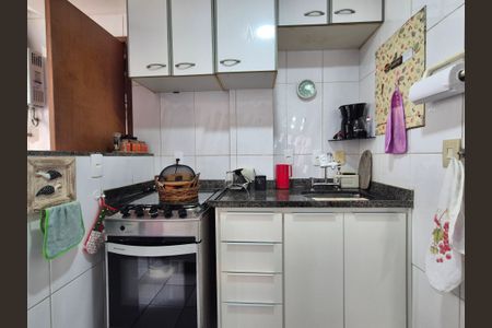 Apartamento à venda com 77m², 2 quartos e 1 vaga Apartamento à venda com 77m², 2 quartos e 1 vagaCozinha