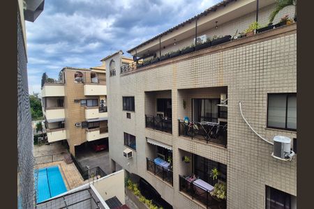 Apartamento à venda com 77m², 2 quartos e 1 vaga Apartamento à venda com 77m², 2 quartos e 1 vagaVista