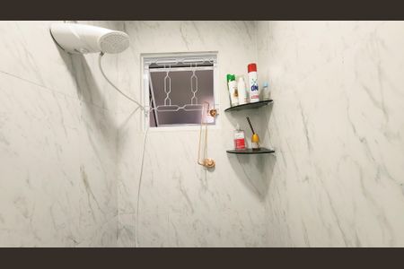 Casa à venda com 250m², 3 quartos e 2 vagas Casa à venda com 250m², 3 quartos e 2 vagasBanheiro da Suíte