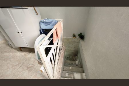 Casa à venda com 250m², 3 quartos e 2 vagas Casa à venda com 250m², 3 quartos e 2 vagasCorredor