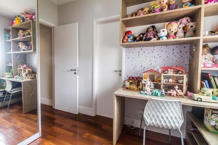 Apartamento à venda com 144m², 3 quartos e 2 vagasSuíte 2