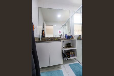 Apartamento à venda com 144m², 3 quartos e 2 vagasBanheiro da Suíte