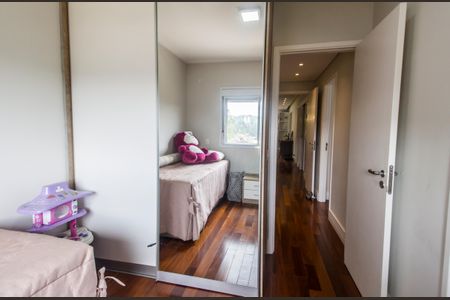 Apartamento à venda com 144m², 3 quartos e 2 vagasSuíte 2