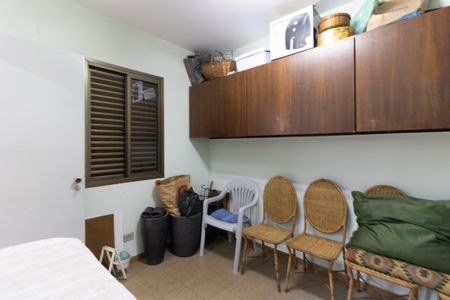 Casa à venda com 178m², 3 quartos e 2 vagas Casa à venda com 178m², 3 quartos e 2 vagasQuarto de Serviço