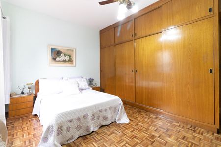 Casa à venda com 178m², 3 quartos e 2 vagas Casa à venda com 178m², 3 quartos e 2 vagasQuarto 2