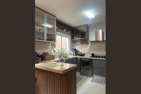 Casa à venda com 3 quartos, 150m² em Vila Nair, São Paulo