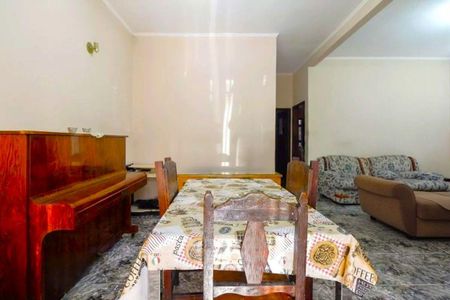 Casa à venda com 4 quartos, 350m² em Parque São Jorge, São Paulo