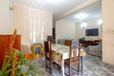 Casa à venda com 4 quartos, 350m² em Parque São Jorge, São Paulo