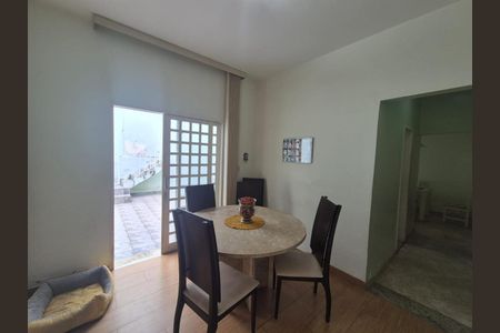 Casa à venda com 3 quartos, 581m² em Jardim Montanhês, Belo Horizonte