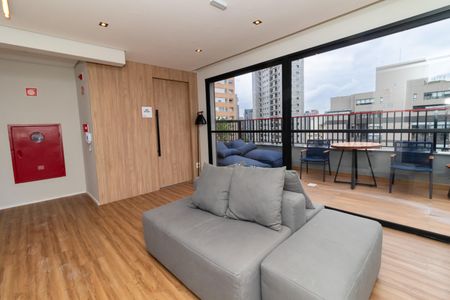 Apartamento à venda com 36m², 2 quartos e sem vaga Apartamento à venda com 36m², 2 quartos e sem vagaÁrea comum - Lounge