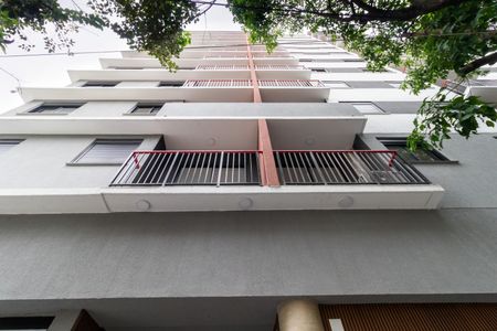 Apartamento à venda com 36m², 2 quartos e sem vaga Apartamento à venda com 36m², 2 quartos e sem vagaFachada