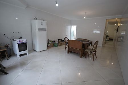 Casa à venda com 190m², 3 quartos e 2 vagasCozinha