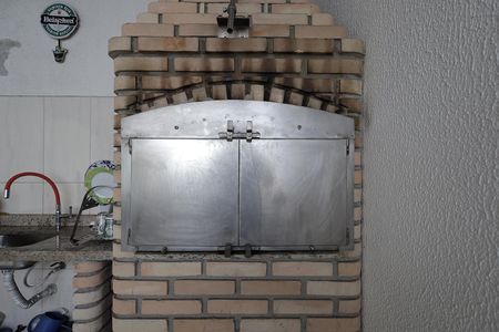 Casa à venda com 190m², 3 quartos e 2 vagasChurrasqueira e Área de Serviço