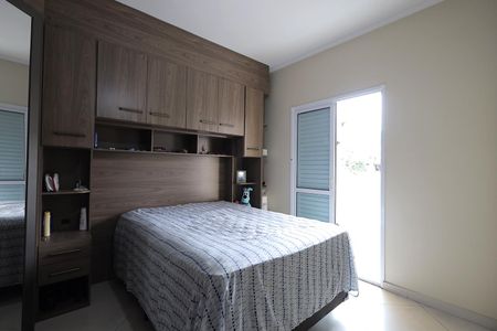 Casa à venda com 190m², 3 quartos e 2 vagasQuarto Suíte 2