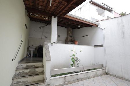 Casa à venda com 190m², 3 quartos e 2 vagasQuintal