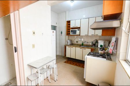 Apartamento à venda com 88m², 2 quartos e 1 vaga Apartamento à venda com 88m², 2 quartos e 1 vagaCozinha
