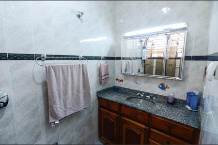 Apartamento à venda com 88m², 2 quartos e 1 vaga Apartamento à venda com 88m², 2 quartos e 1 vagaBanheiro