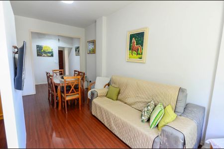 Apartamento à venda com 88m², 2 quartos e 1 vaga Apartamento à venda com 88m², 2 quartos e 1 vagaSala