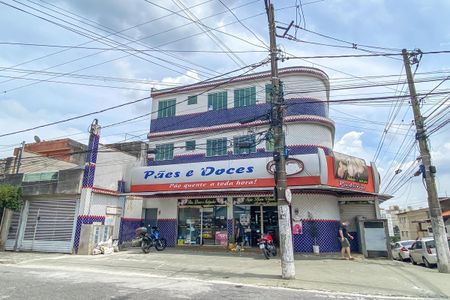 Apartamento para alugar com 62m², 2 quartos e sem vaga Apartamento para alugar com 62m², 2 quartos e sem vagaFachada