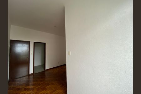 Apartamento para alugar com 64m², 2 quartos e sem vagaSala