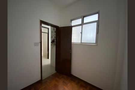 Apartamento para alugar com 64m², 2 quartos e sem vagaQuarto de Serviço