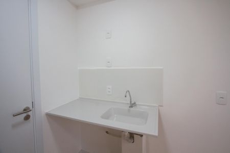 Cozinha de kitnet/studio para alugar com 1 quarto, 18m² em Vila das Belezas, São Paulo