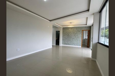 Sala de casa para alugar com 5 quartos, 292m² em Santo Antônio, Niterói