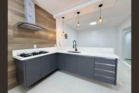Casa à venda com 292m², 5 quartos e 10 vagas Casa à venda com 292m², 5 quartos e 10 vagasCozinha