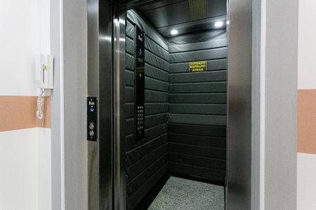 Apartamento para alugar com 48m², 1 quarto e sem vagaÁrea comum - Elevador