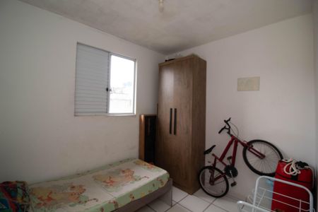 Quarto 2 de apartamento para alugar com 2 quartos, 45m² em Jardim Nova Cidade, Guarulhos