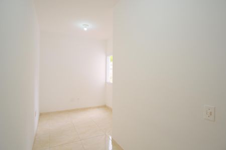 Quarto 2 de apartamento para alugar com 2 quartos, 49m² em Vila Carlos de Campos, São Paulo