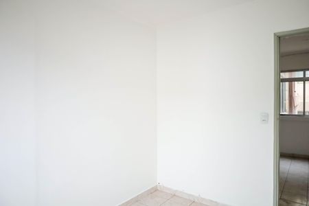 Quarto 1 de apartamento para alugar com 2 quartos, 56m² em Conjunto Residencial José Bonifácio, São Paulo