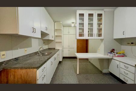 Apartamento à venda com 173m², 3 quartos e 3 vagasCozinha