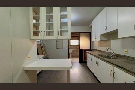 Apartamento à venda com 173m², 3 quartos e 3 vagasCozinha
