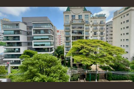 Apartamento à venda com 173m², 3 quartos e 3 vagasVaranda