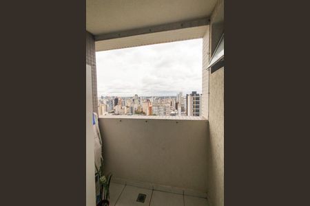 Varanda de kitnet/studio para alugar com 1 quarto, 26m² em Centro, Curitiba