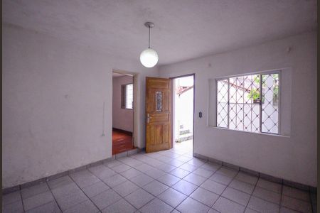 Sala  de casa para alugar com 2 quartos, 130m² em Jardim Maria Estela, São Paulo