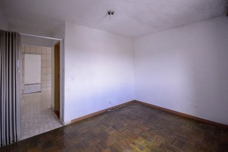Quarto 2 de casa para alugar com 2 quartos, 130m² em Jardim Maria Estela, São Paulo
