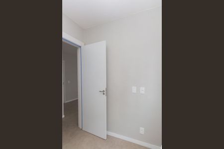 Quarto 1 de apartamento para alugar com 2 quartos, 41m² em Sarandi, Porto Alegre